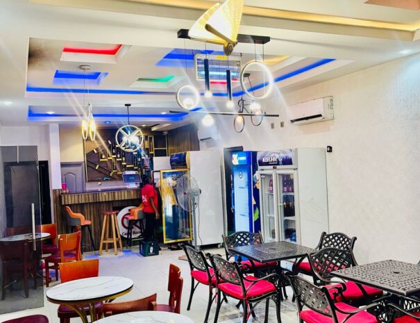 restaurant2